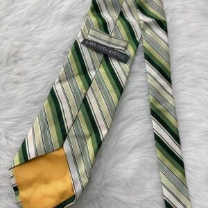 Beautiful Silk Saks Fifth Avenue Green Striped Tie - Luxury  Tie